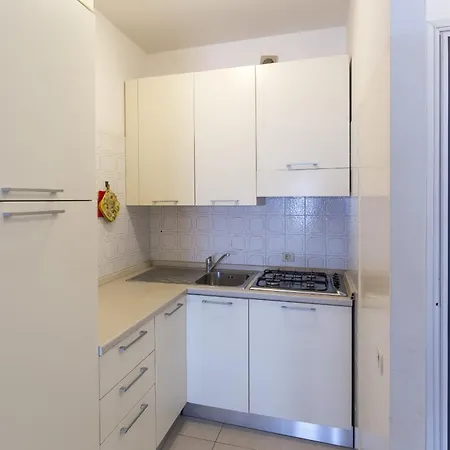 Cutter Διαμέρισμα