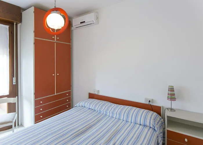 Cutter * بورتو سانتا مارغريتا دي كاورل